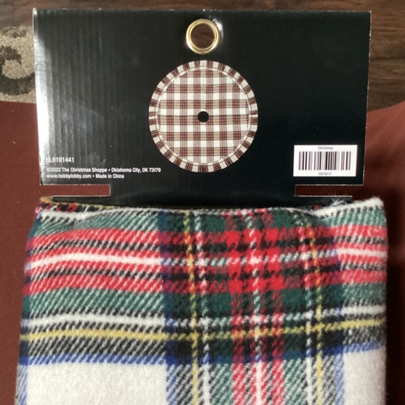 The Christmas Shoppe Christmas Tree Skirt New with tag - Picture 4 of 5